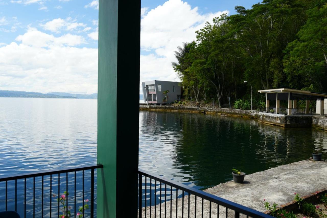 Tiara Bunga Hotel & Villa Balige Luaran gambar