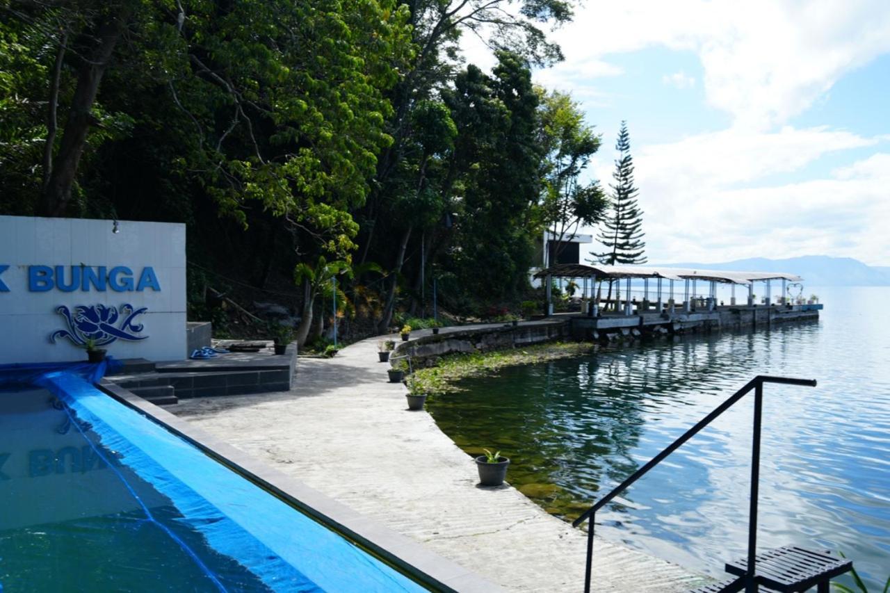 Tiara Bunga Hotel & Villa Balige Luaran gambar