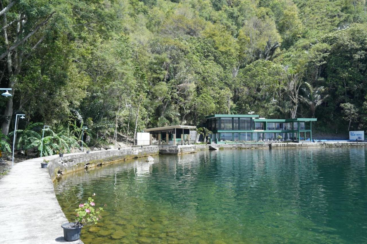 Tiara Bunga Hotel & Villa Balige Luaran gambar